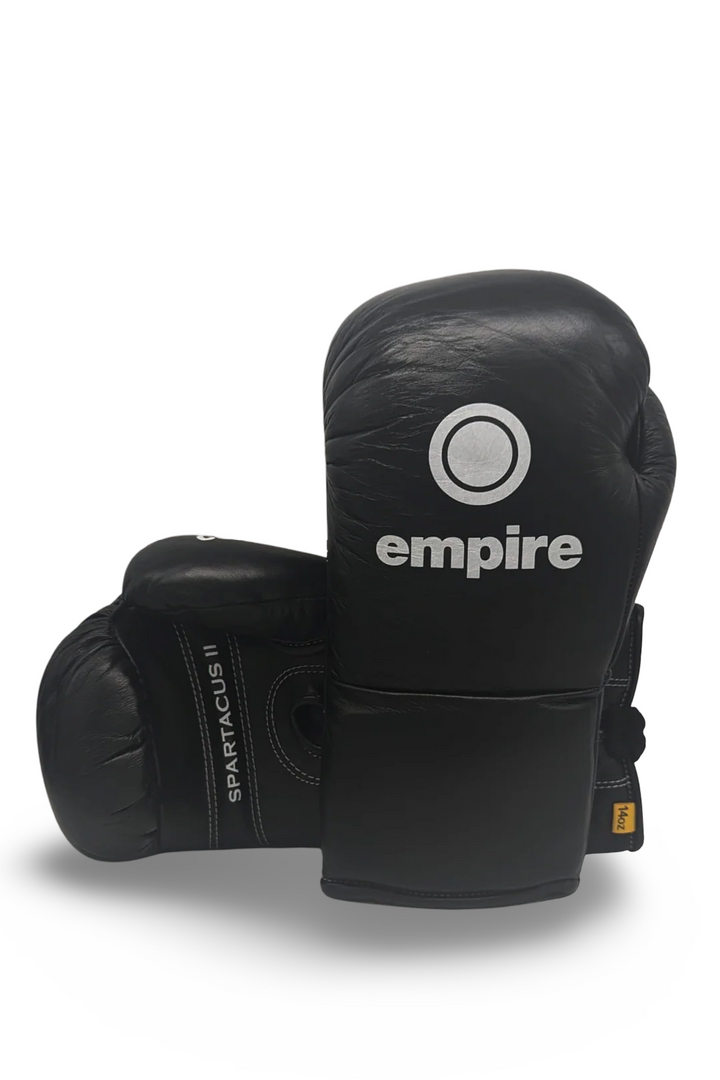 SPARTACUS II Lace Gloves